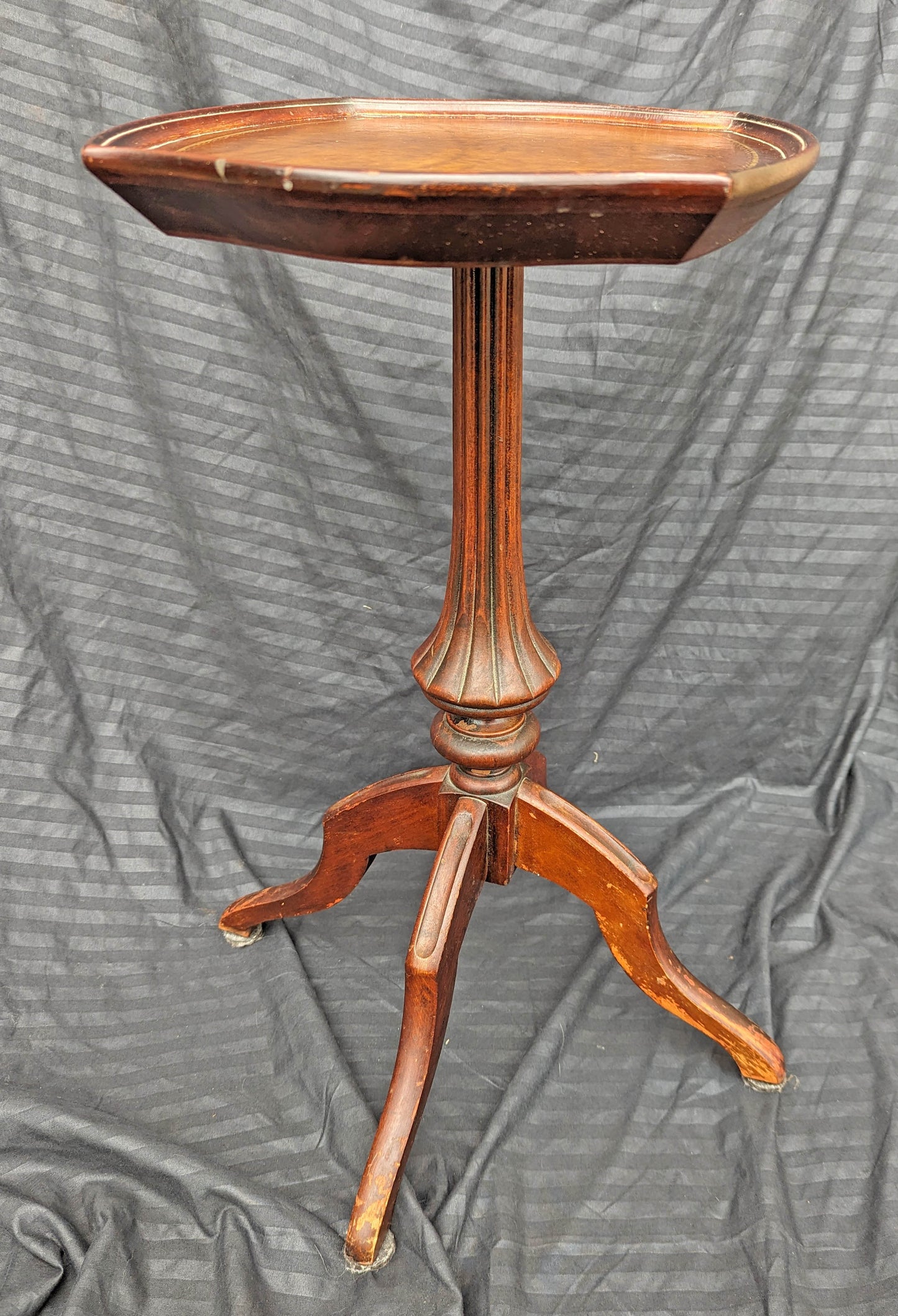 Antique Vintage Old Leather Top SOLID Wood Wooden End Accent Side Table Stand Carved