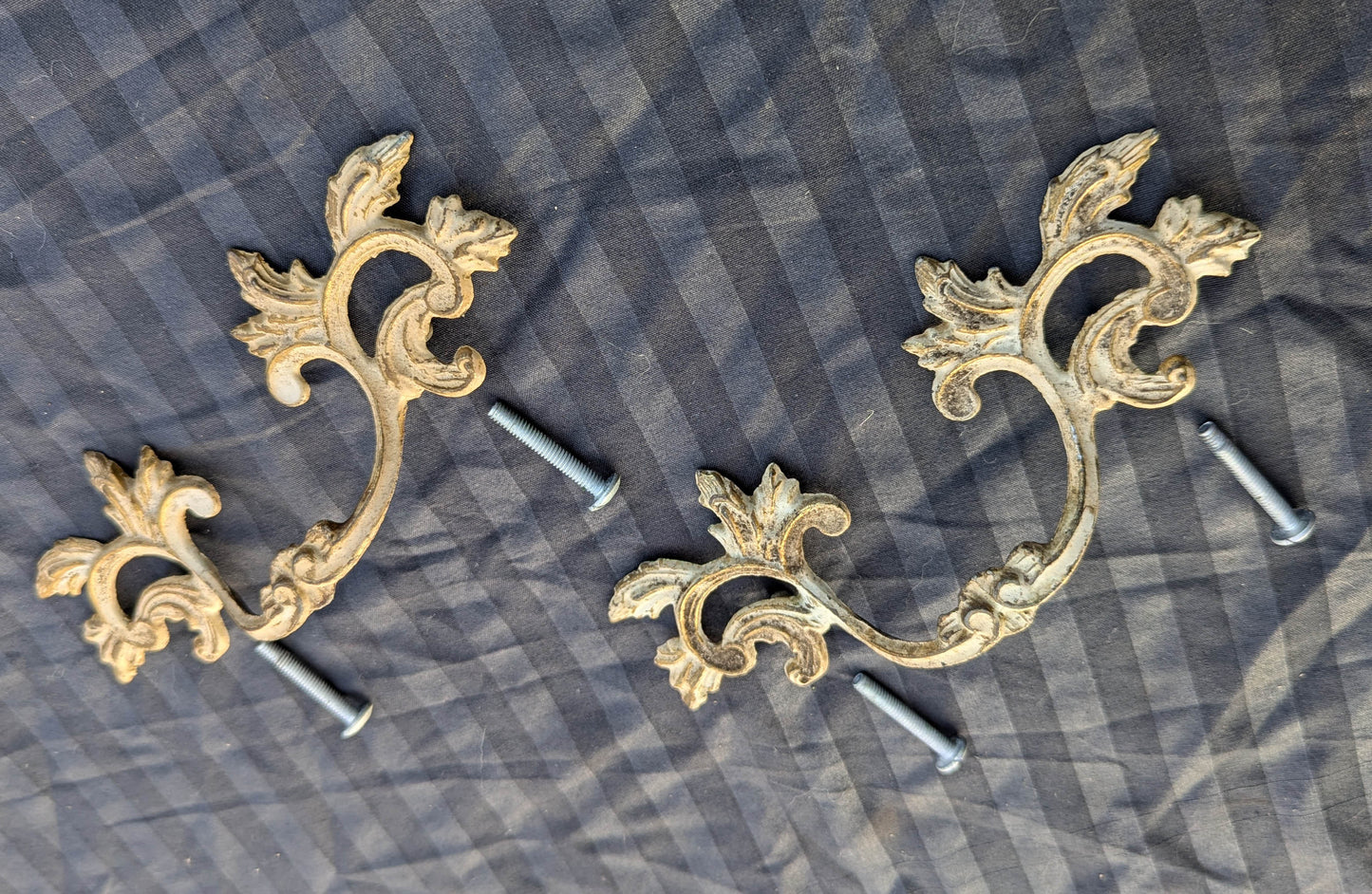 3 Pairs available Vintage Antique Old Reclaimed Salvaged Victorian SOLID Brass Drawer Cabinet Door Furniture Pull Handle