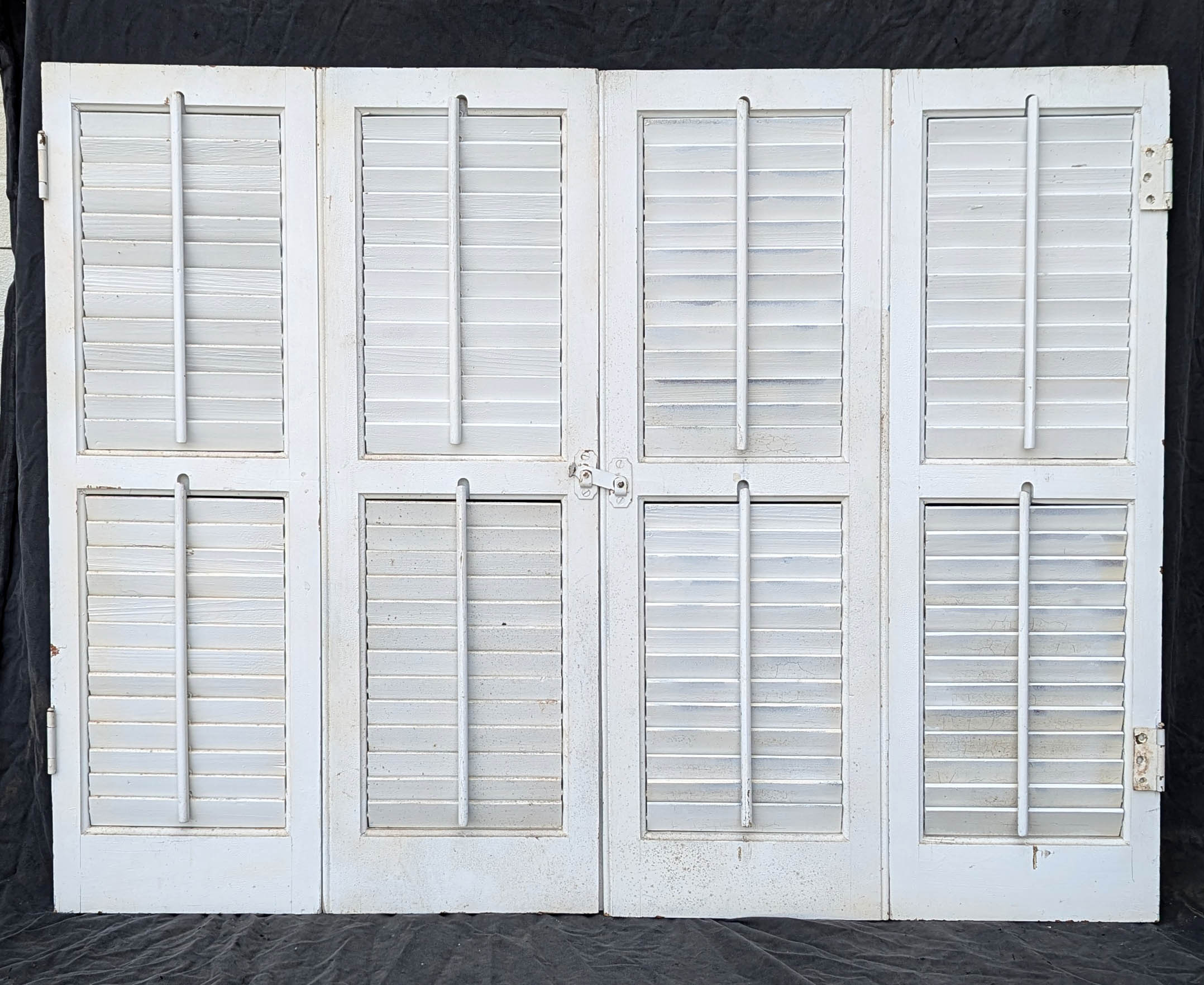 Online Vintage shutters