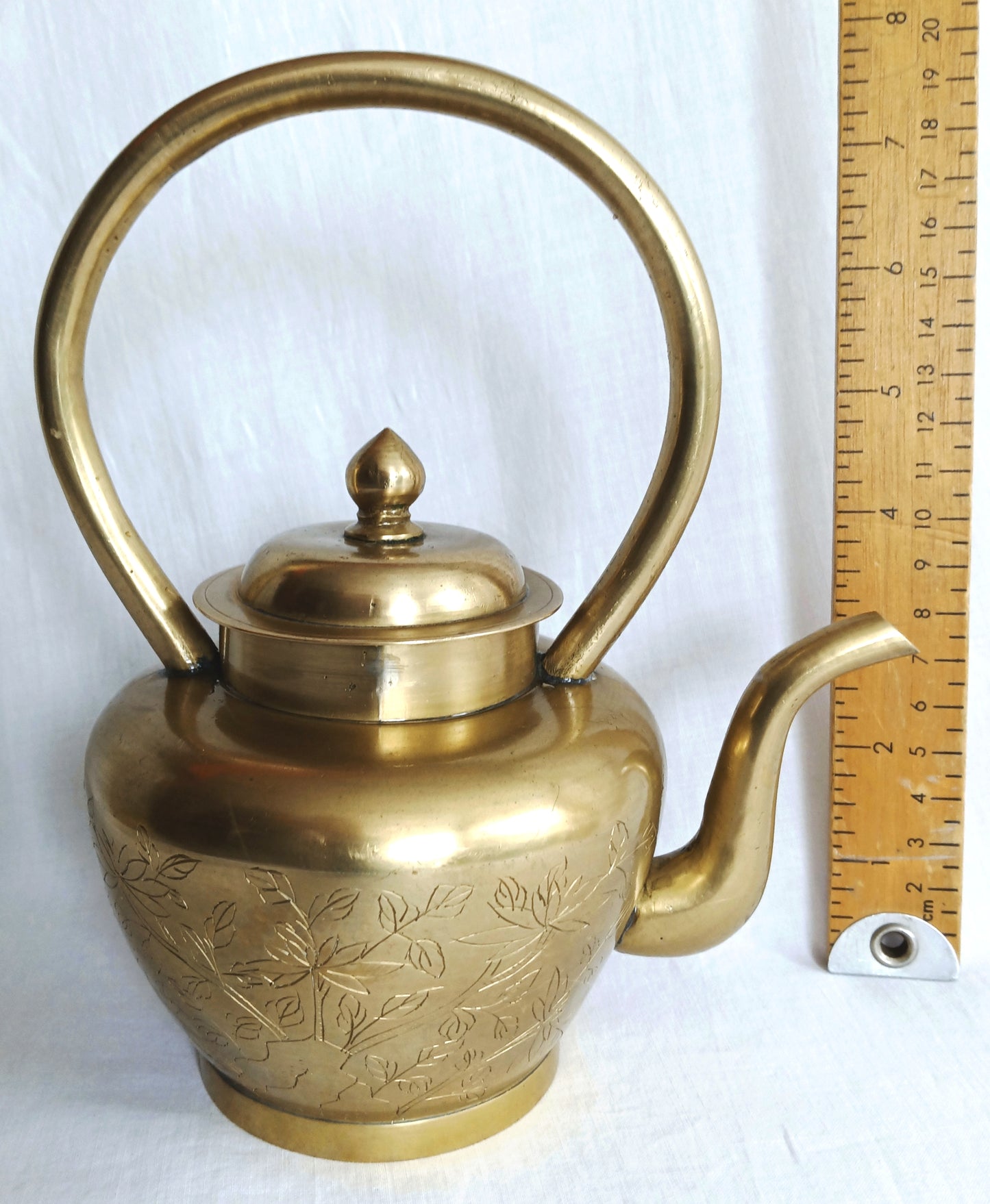 Vintage Solid Brass Small Teapot Lidded Kettle with Handle Etched Floral Design Gooseneck Spout Pot Farmhouse Cottage Kitchen Home Decorative Retro Teapot
