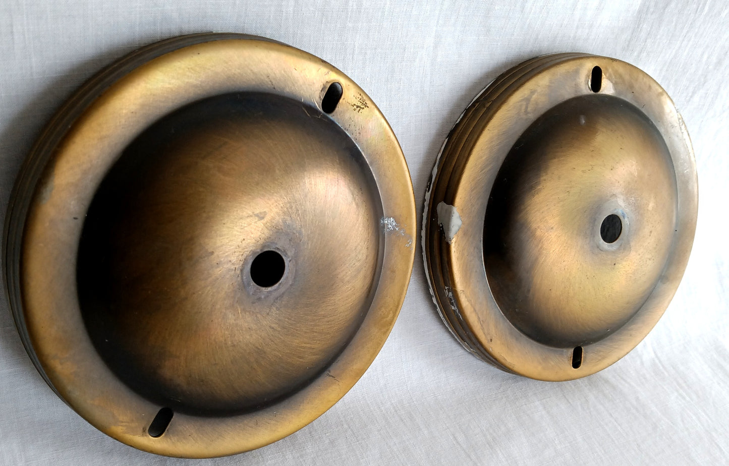 Vintage Set of 2 Shallow Dome Shape Canopies Antique Brass Plated Metal Ceiling Light Cover/Back plate Lamp Parts DIY Projects