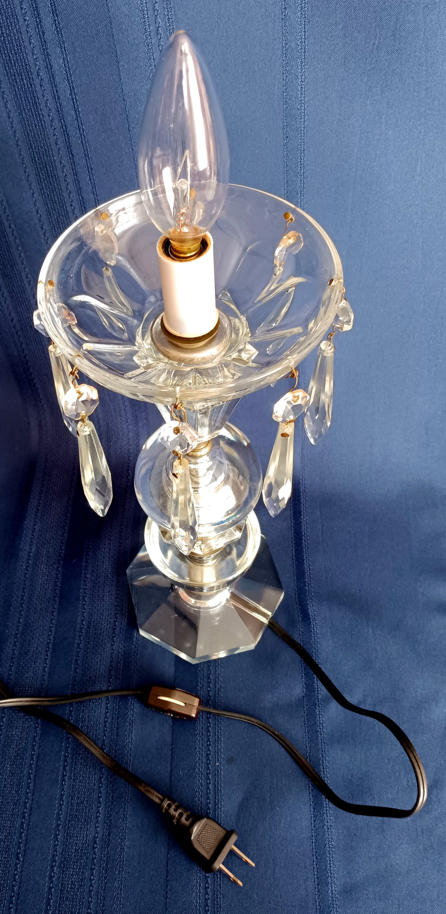 Vintage Art Deco Stacked Cut Lead Crystal Glass Lamp w/Dangling Crystals In line Switch Bulb Included Accent Lamp Hollywood Regency