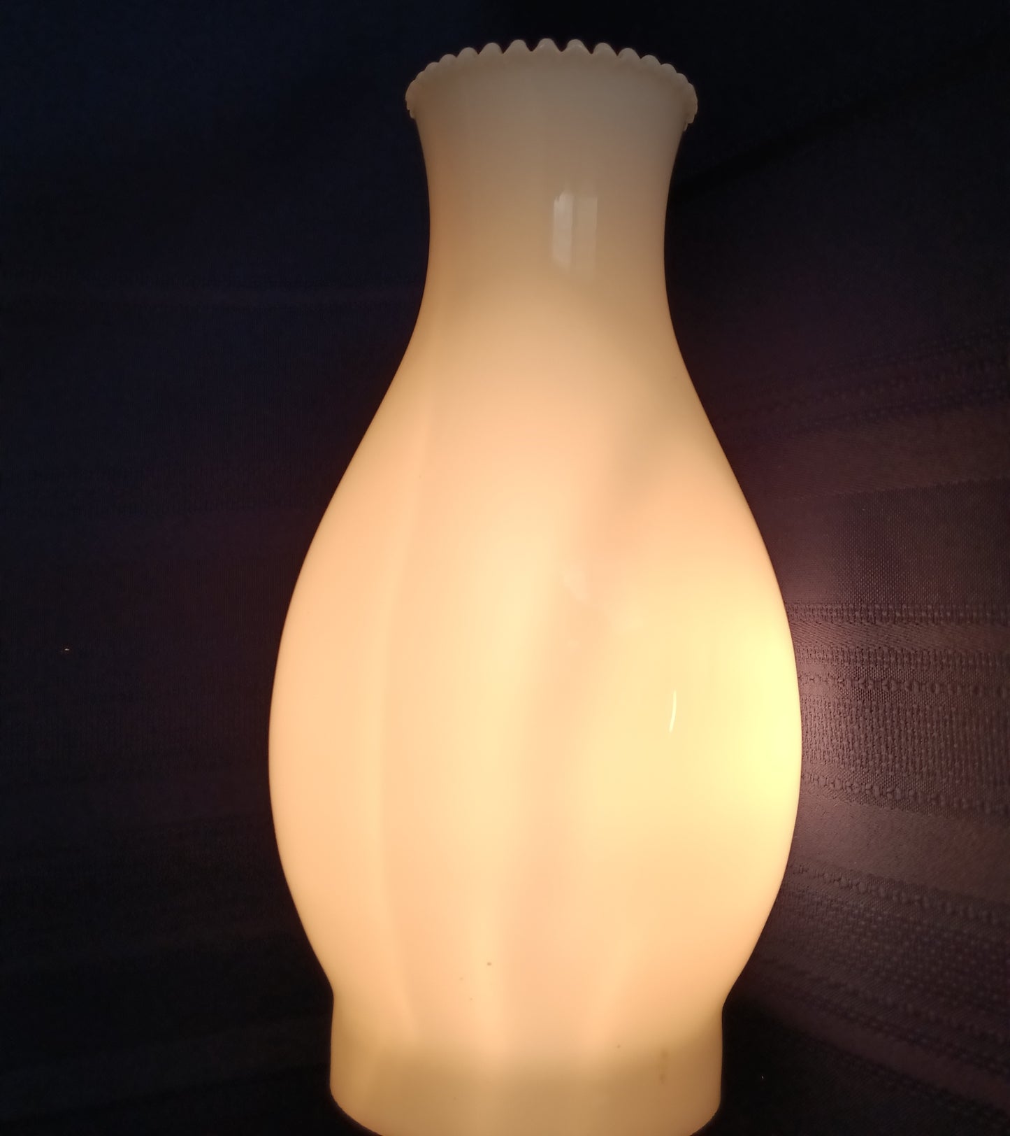 Vintage Milk Glass Lampshade Replacement Hurricane Chimney GWTW Lamp Crimped Top Cover Lamp
