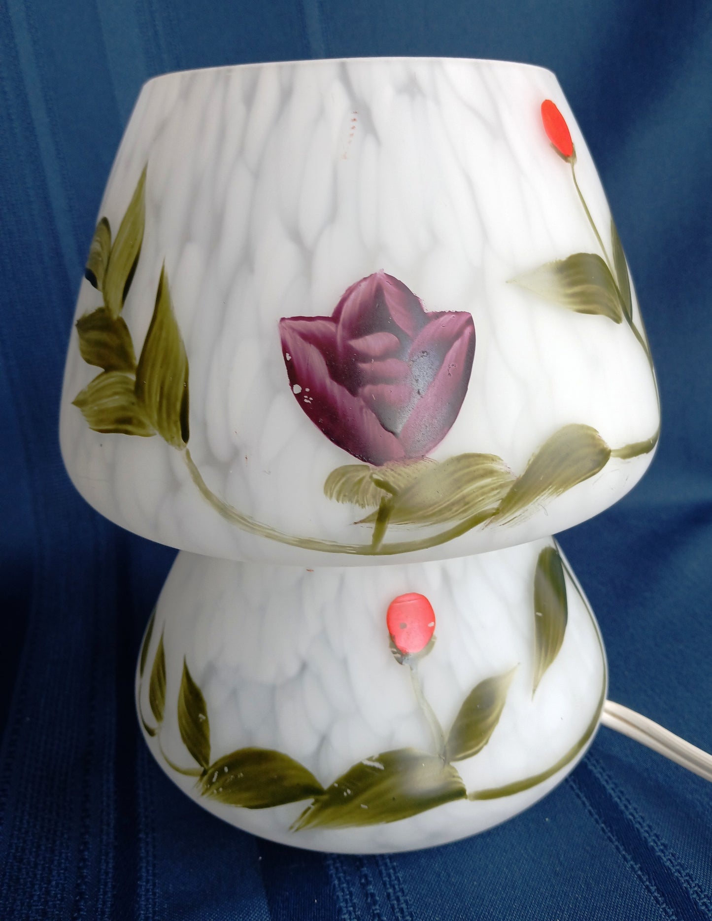 Vintage Mid Century Modern Hand Painted Floral Satin Frosted Glass Table Lamp Mushroom Shaped Empoli Style in Line Switch Lamp