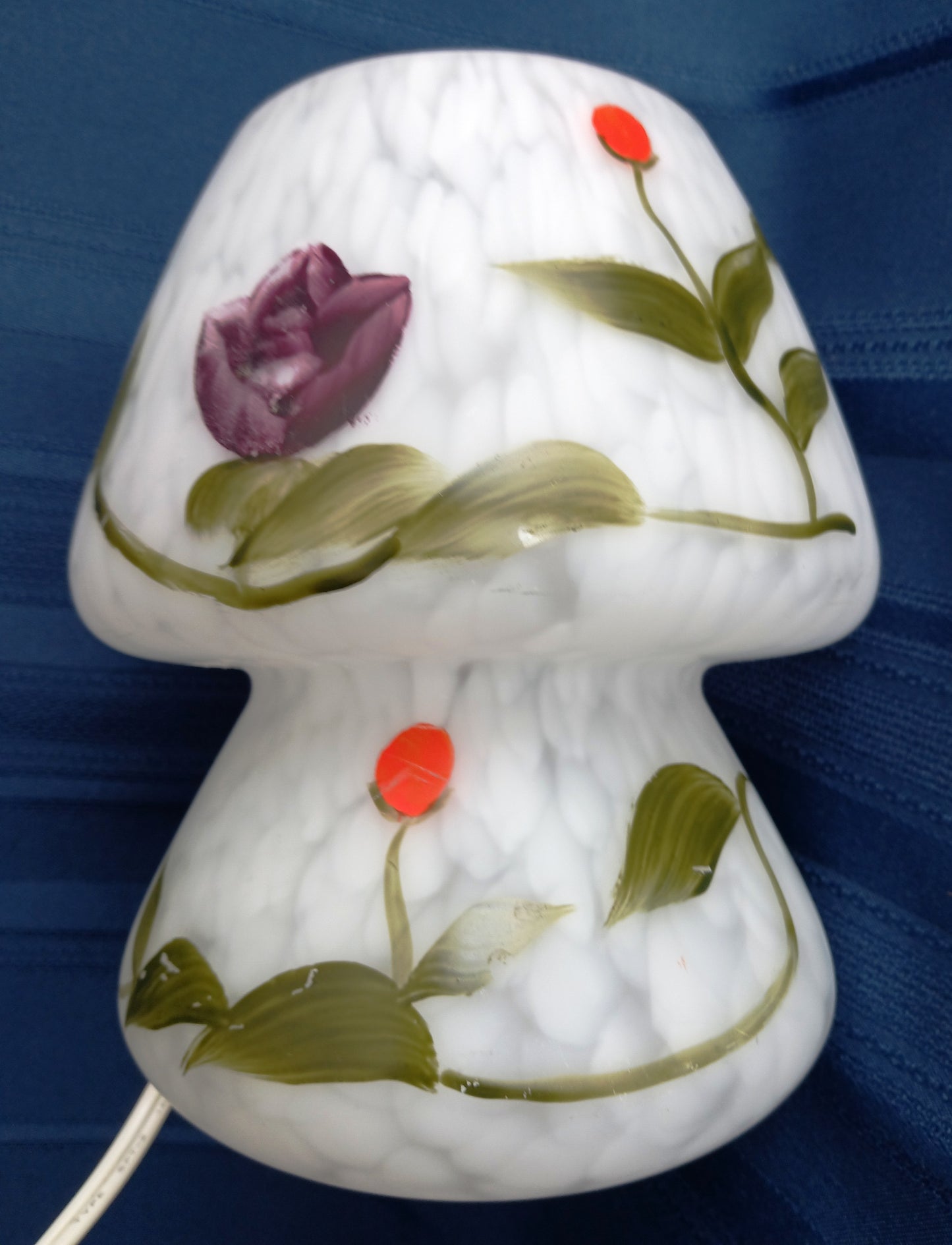 Vintage Mid Century Modern Hand Painted Floral Satin Frosted Glass Table Lamp Mushroom Shaped Empoli Style in Line Switch Lamp