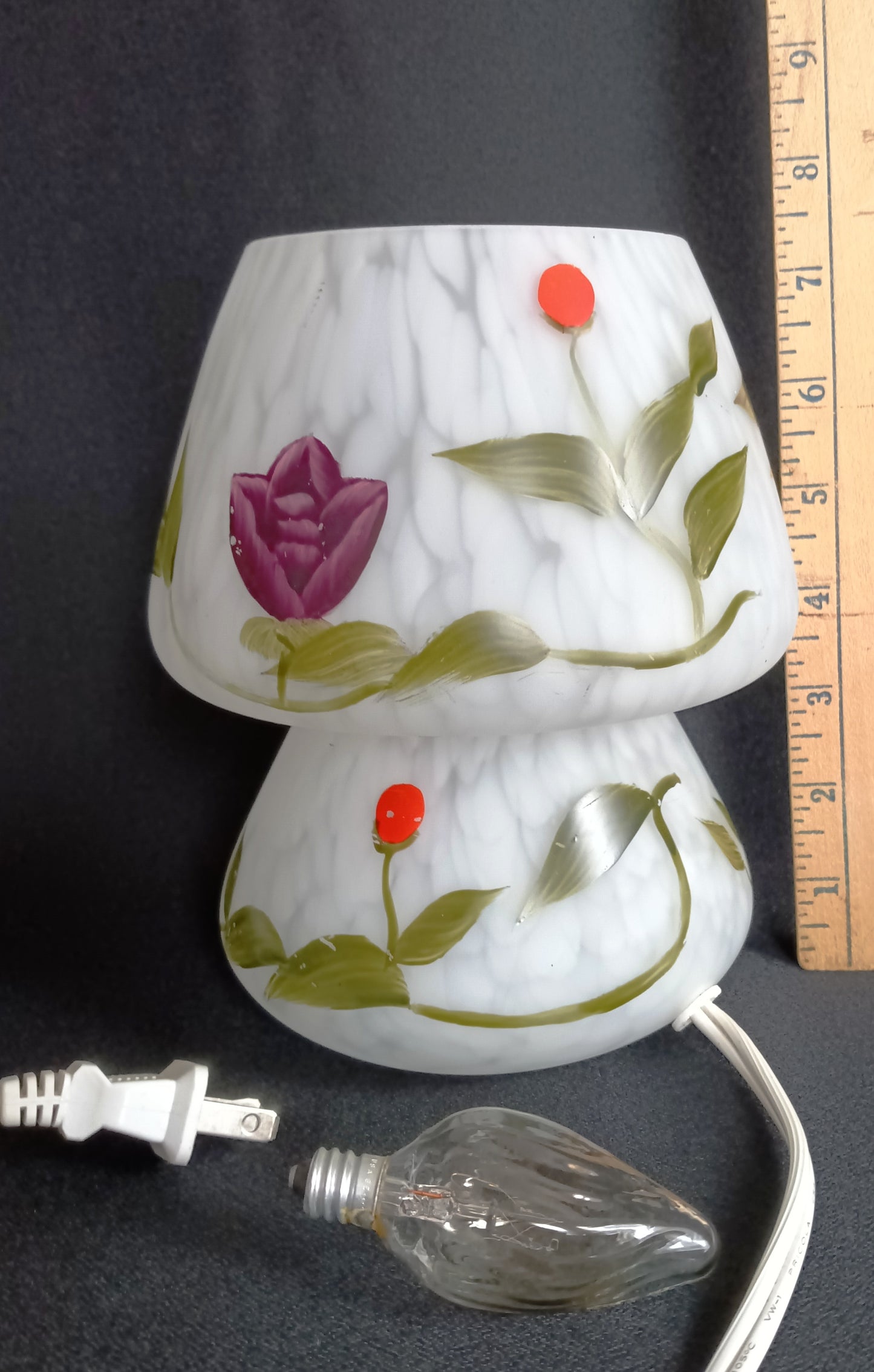 Vintage Mid Century Modern Hand Painted Floral Satin Frosted Glass Table Lamp Mushroom Shaped Empoli Style in Line Switch Lamp