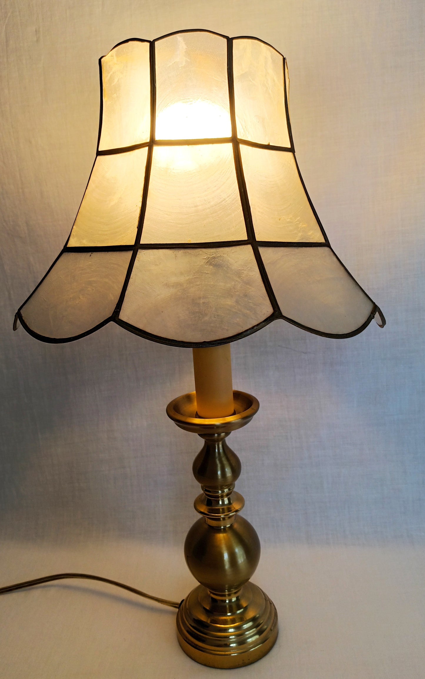 Vintage Candlestick Table Lamp Solid Brass with Capiz/ Mother of Pearl Shells Bell Shape Lampshade Vanity End Table Nightstand Lamp