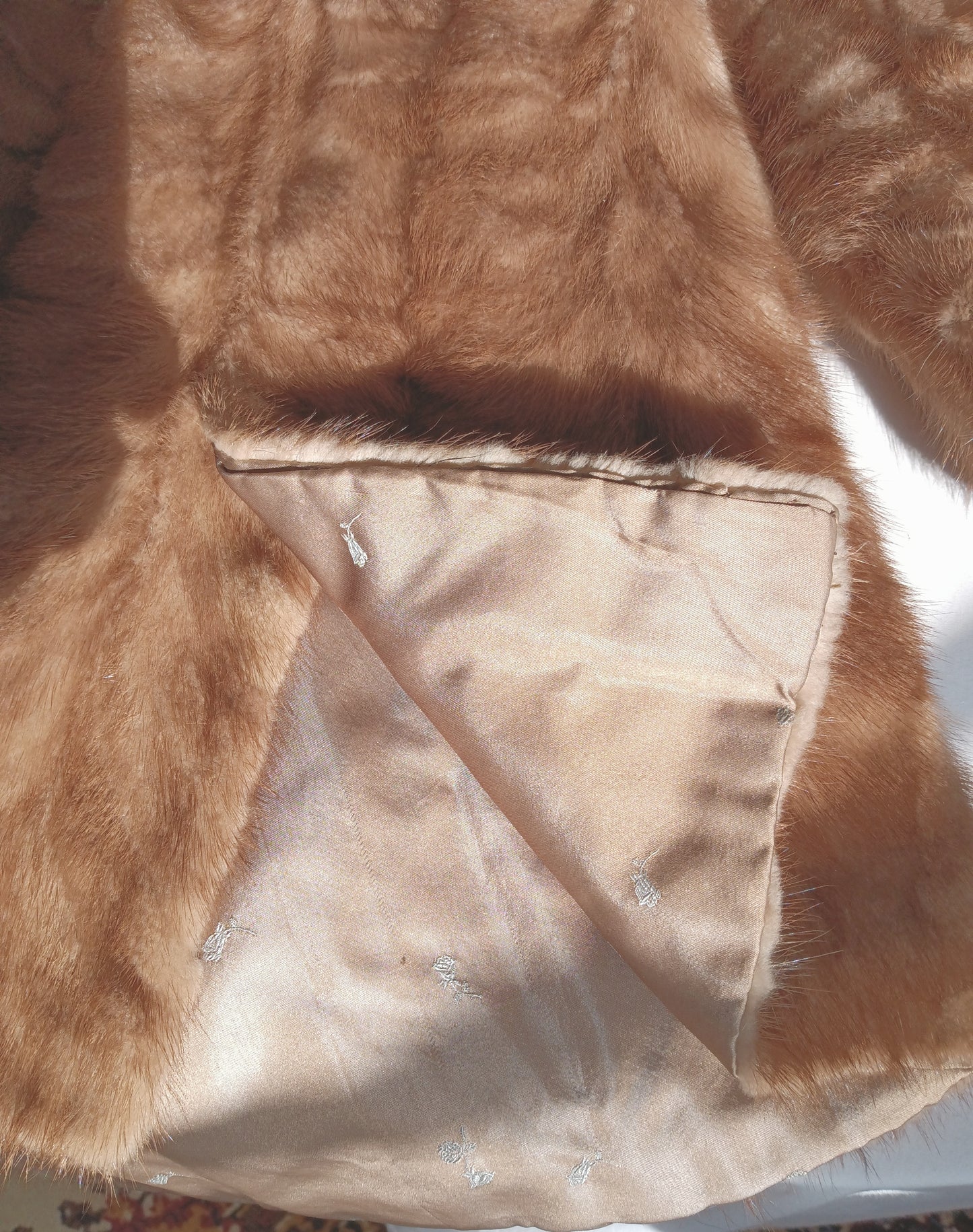 Vintage Blonde Beige Mink Coat Women Long Sleeves Winter Genuine Fur Coat - 3/4 Length Size M- L Made in USA