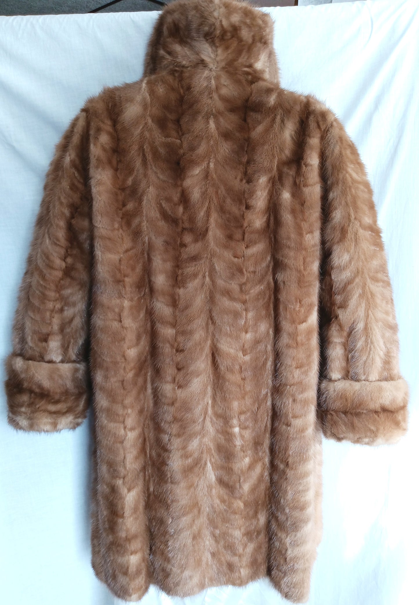 Vintage Blonde Beige Mink Coat Women Long Sleeves Winter Genuine Fur Coat - 3/4 Length Size M- L Made in USA