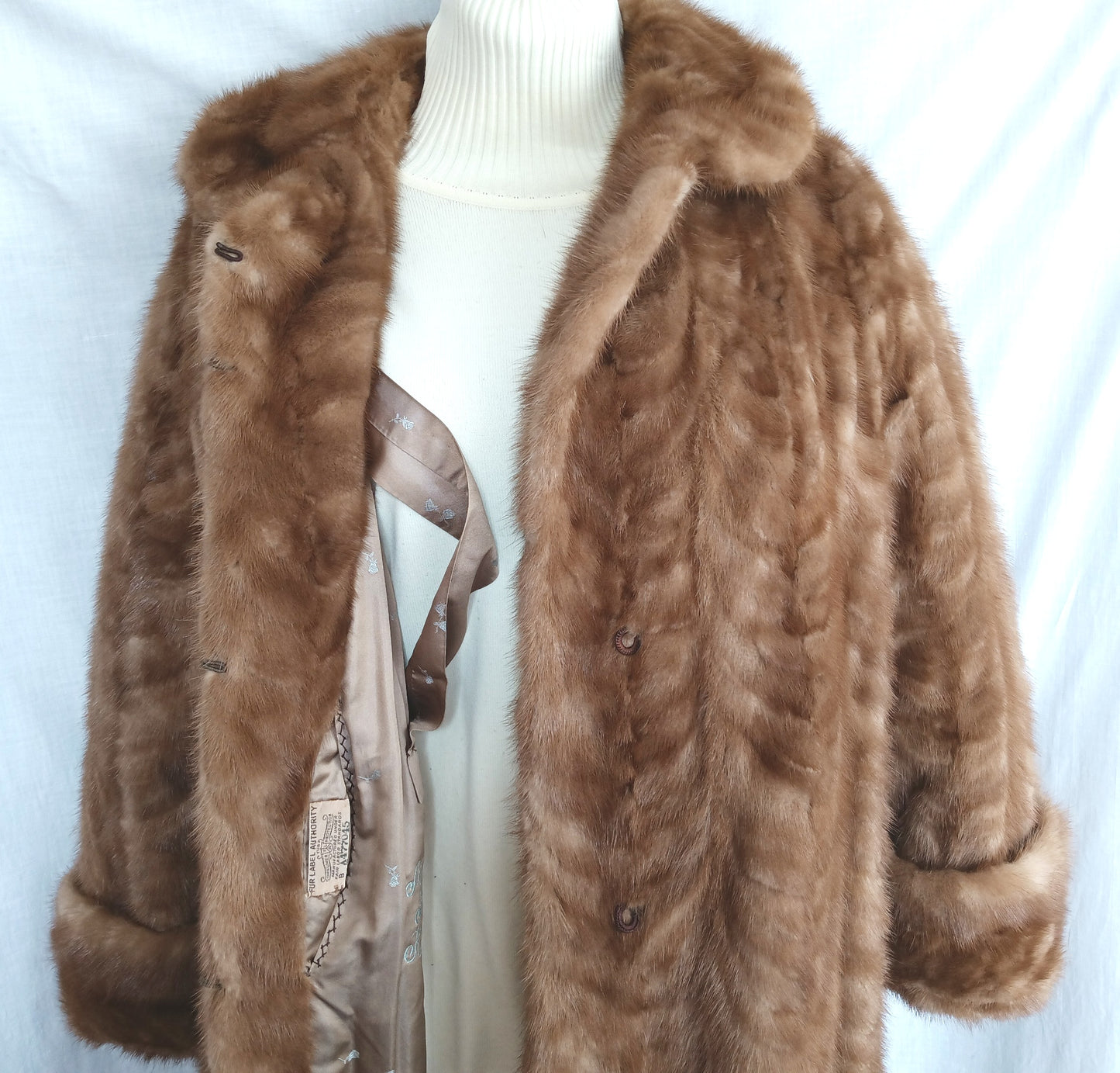 Vintage Blonde Beige Mink Coat Women Long Sleeves Winter Genuine Fur Coat - 3/4 Length Size M- L Made in USA