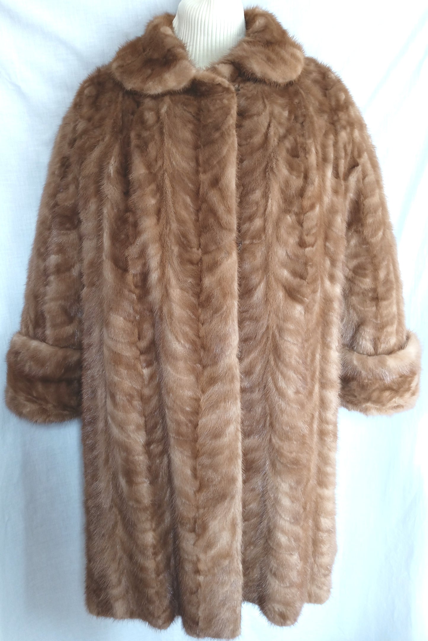 Vintage Blonde Beige Mink Coat Women Long Sleeves Winter Genuine Fur Coat - 3/4 Length Size M- L Made in USA