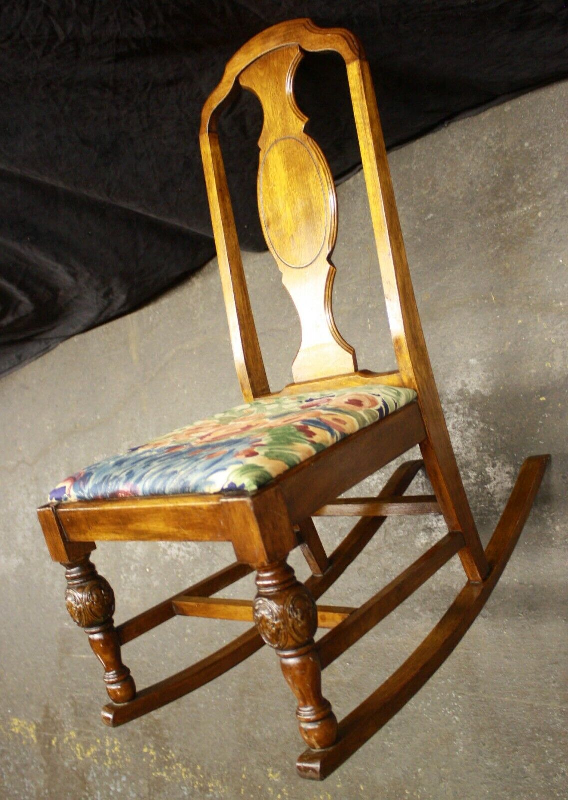 Vintage oak best sale rocking chair