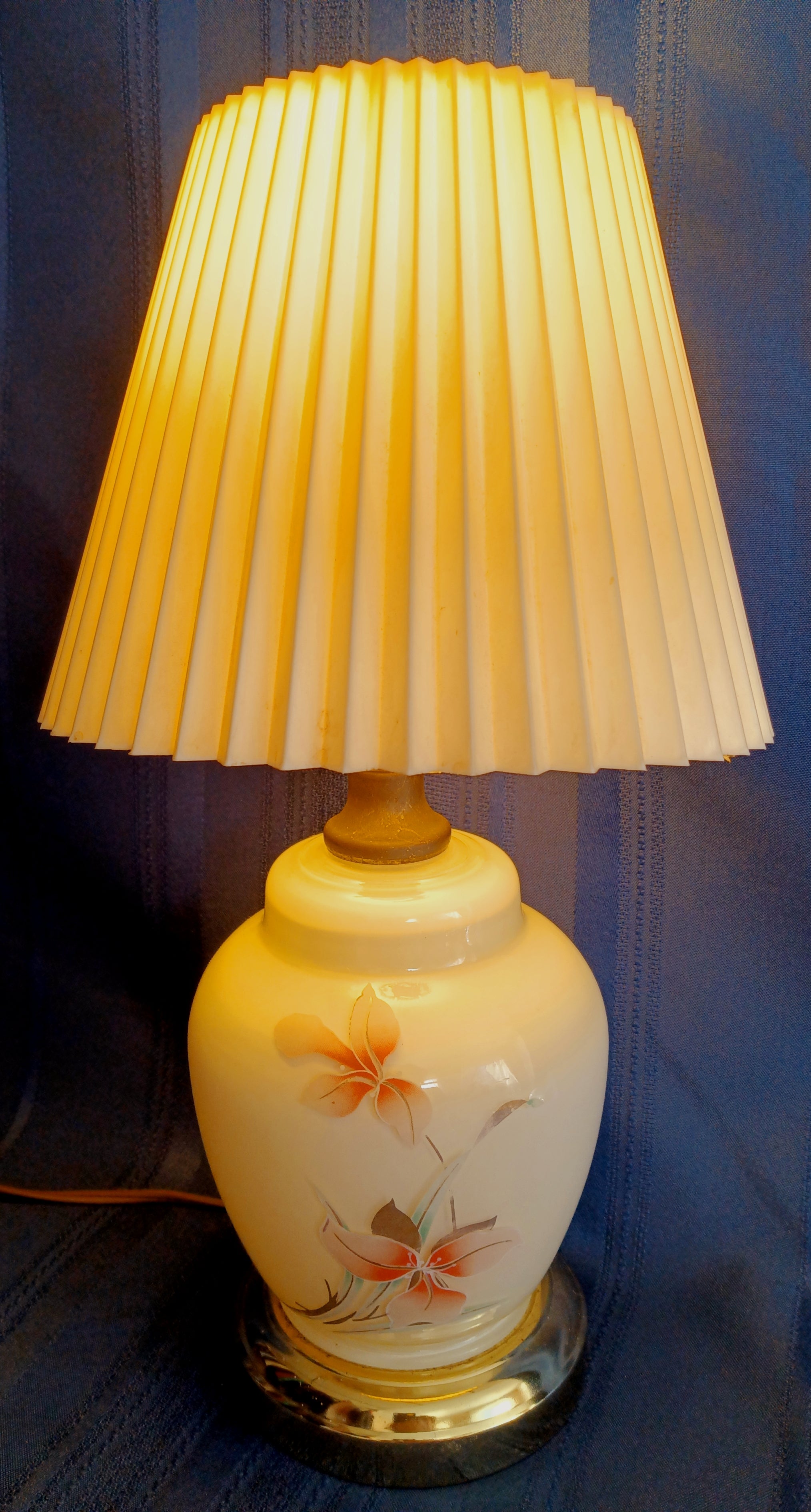 Antique store white lamp